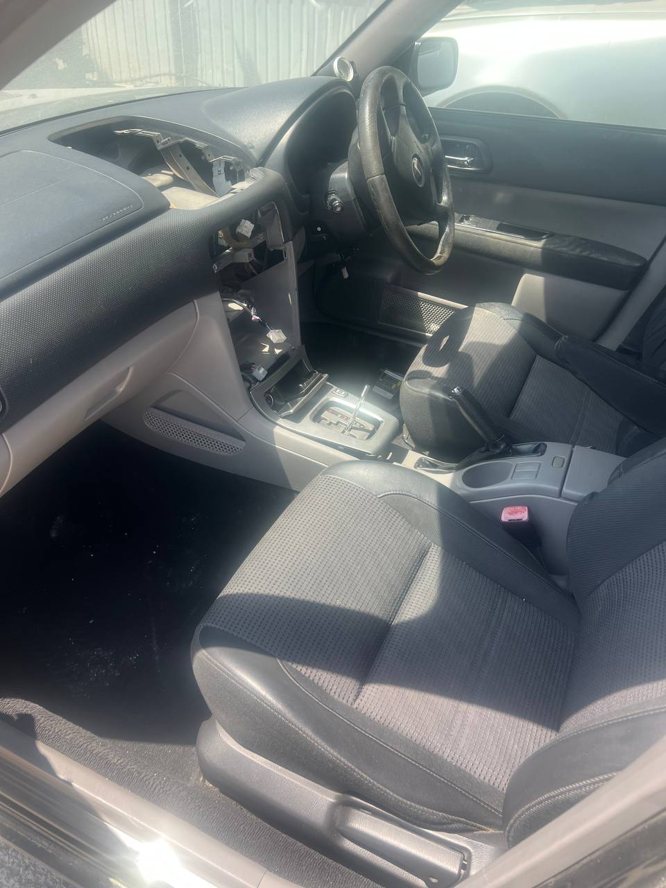 Professional vehicle dismantler